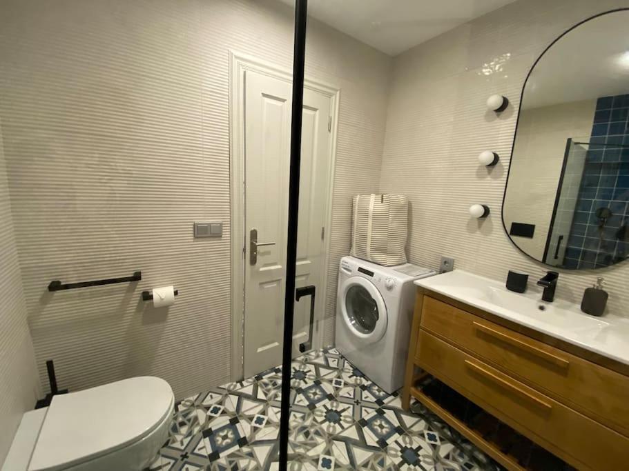 Stylish & Modern 1 Bedroom Suite On Frontline Of Playa Del Duque 阿德耶 外观 照片
